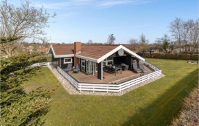 Stunning Home In Hejls With Wifi, Hejls